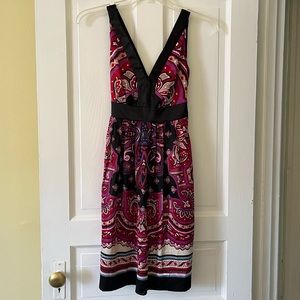 ECI sleeveless multicolor pattern dress that ties in the back, side zip, 4 US